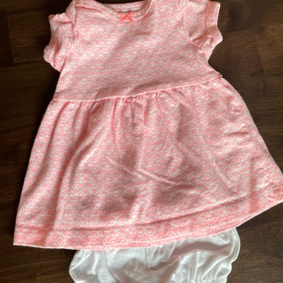 Newborn bundle - Picture 3 of 5